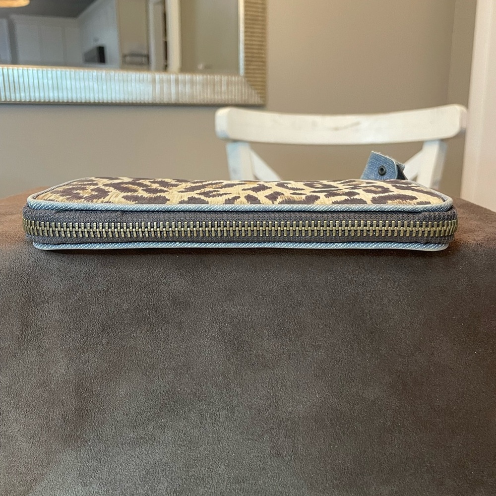Dolce & Gabbana leopard print and denim zip around wallet - Picture 5 of 16